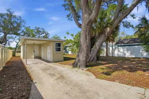 4826 S 8th Avenue S St Petersburg FL 33711