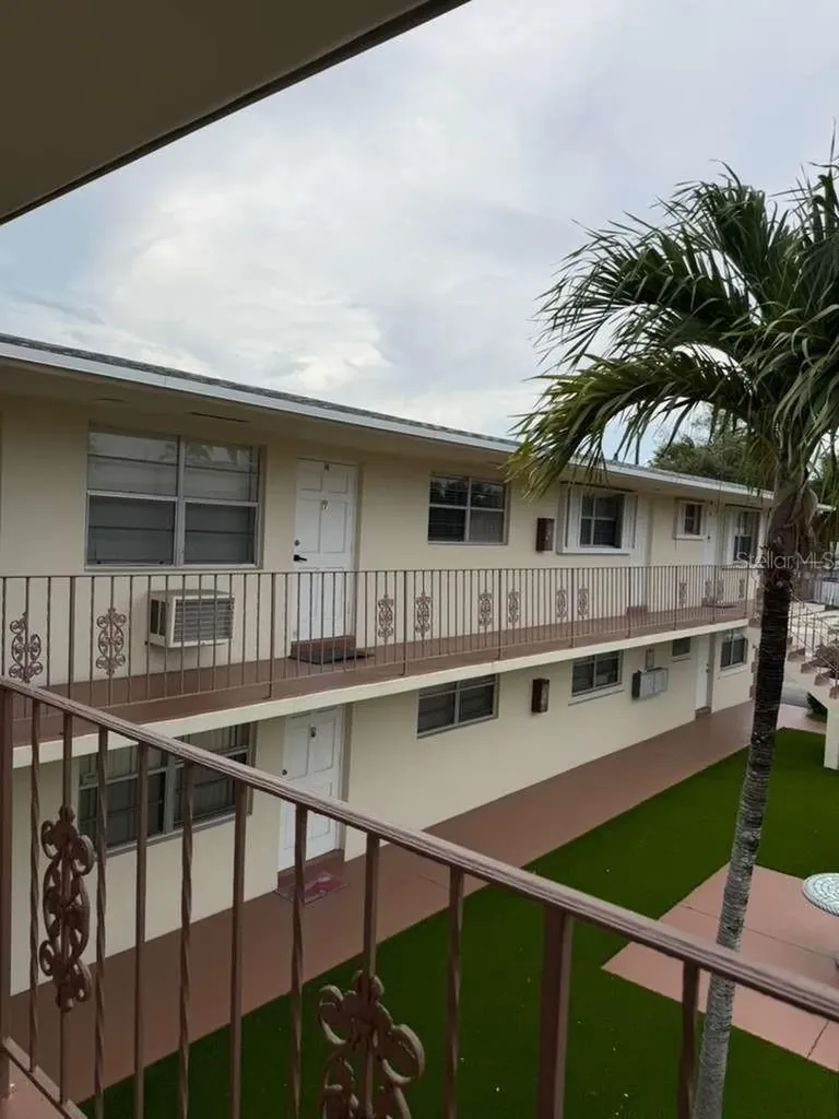 1710 Mckinley Street Hollywood FL 33020