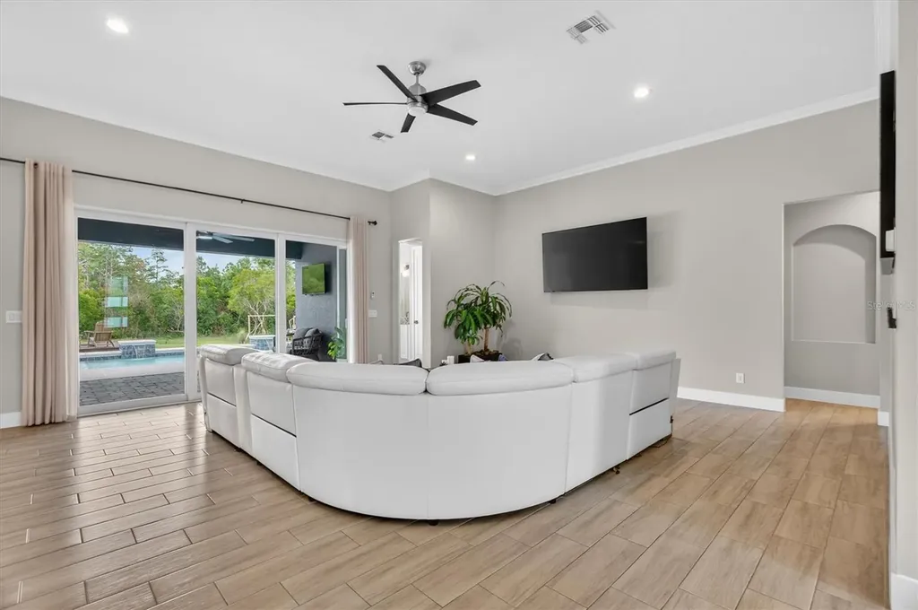 3115 Cavalier Avenue Orlando FL 32833