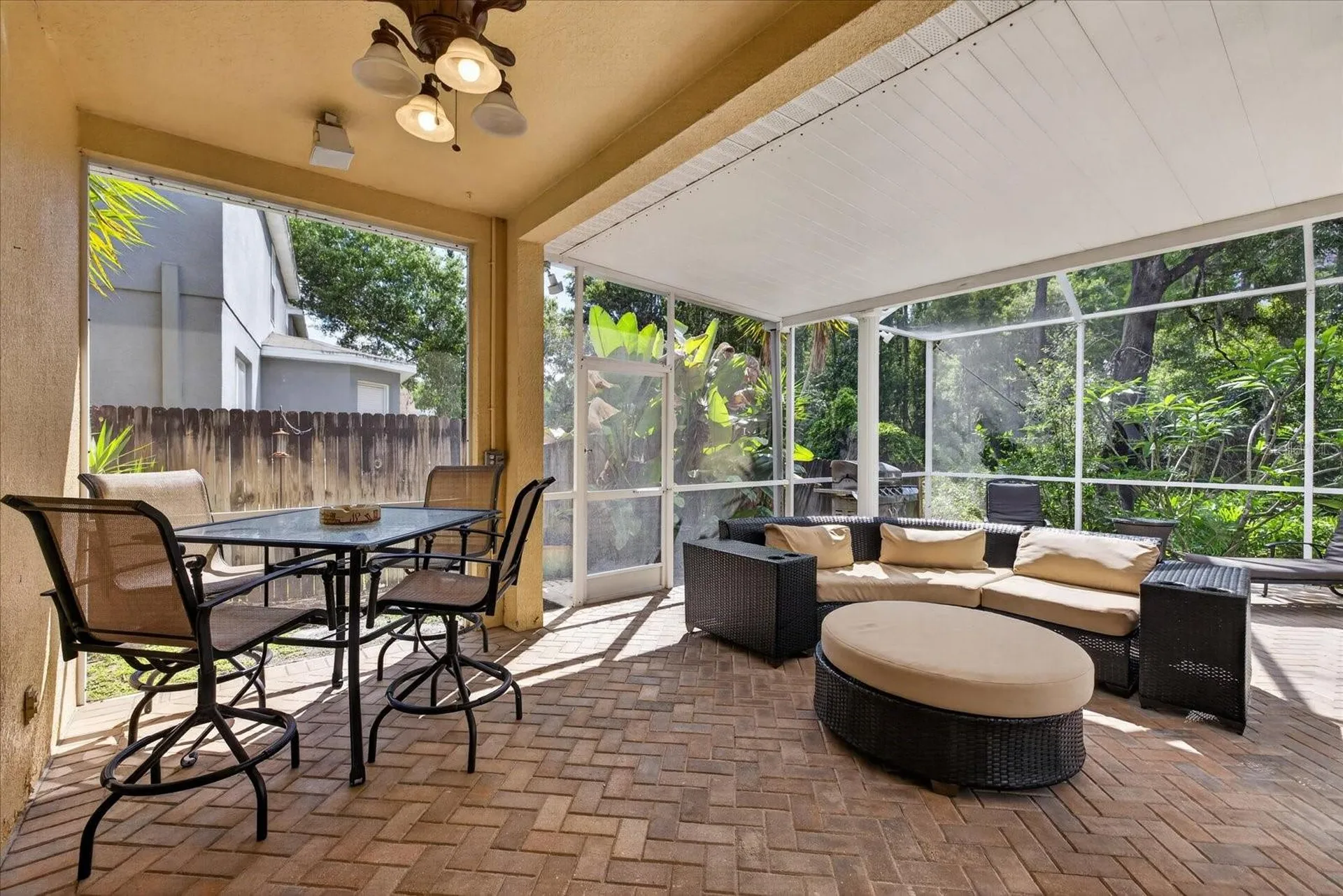 11115 Avery Oaks Drive Tampa FL 33625