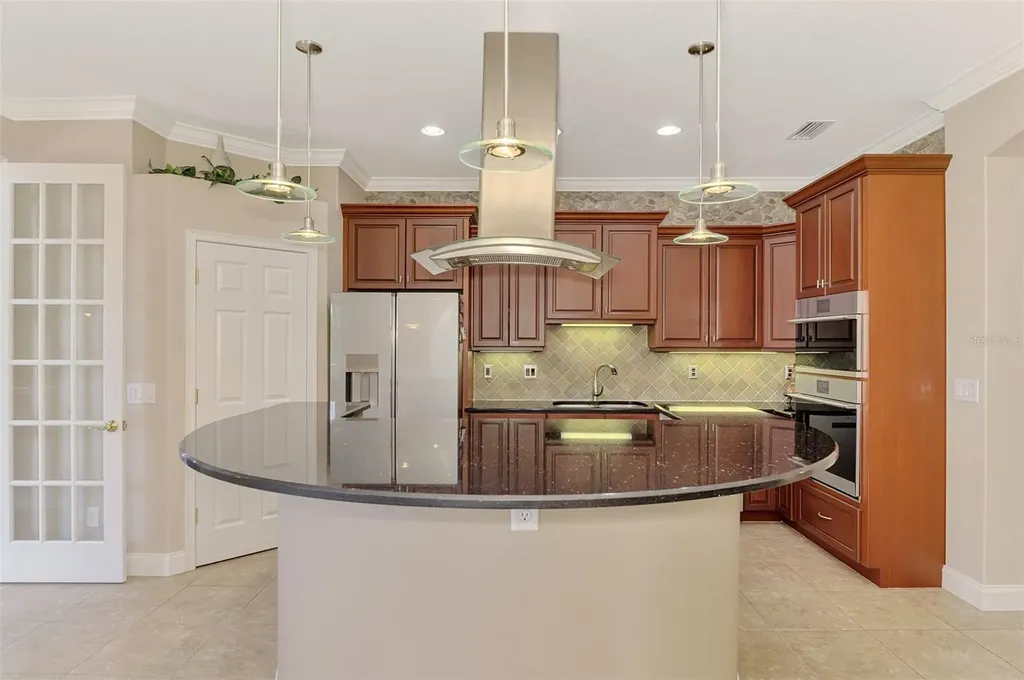 935 Graham Road Venice FL 34293