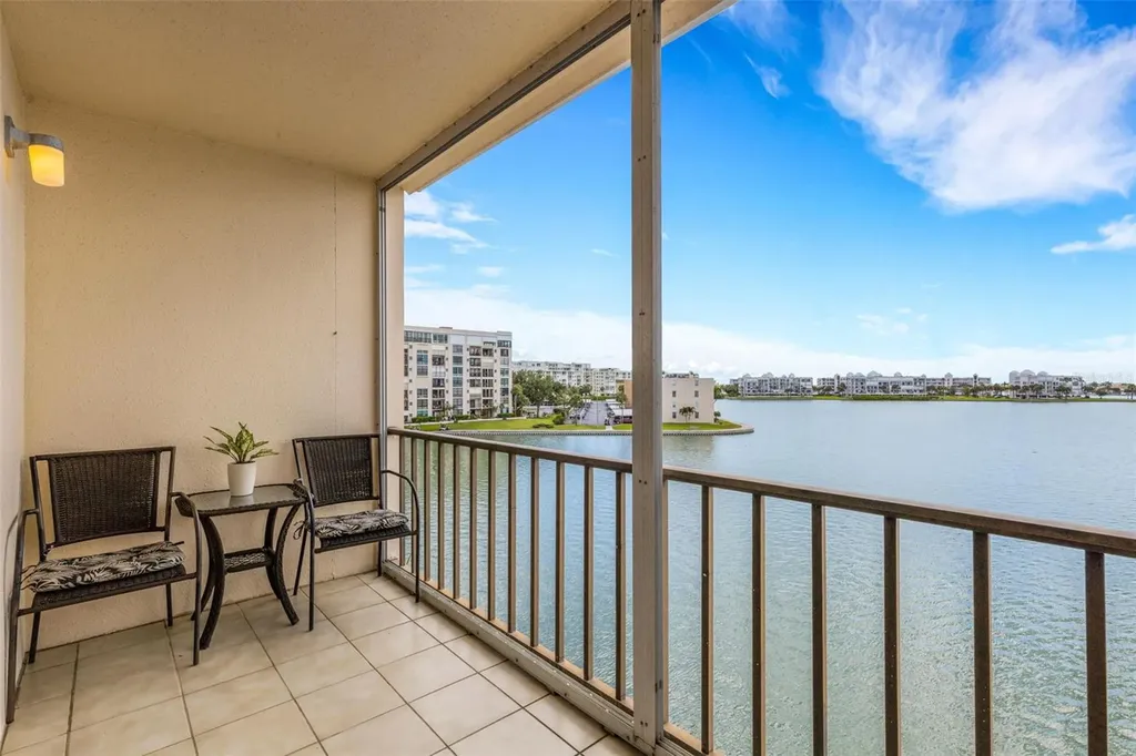 7665 Sun Island Drive S South Pasadena FL 33707