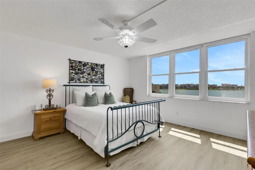 7665 Sun Island Drive S South Pasadena FL 33707