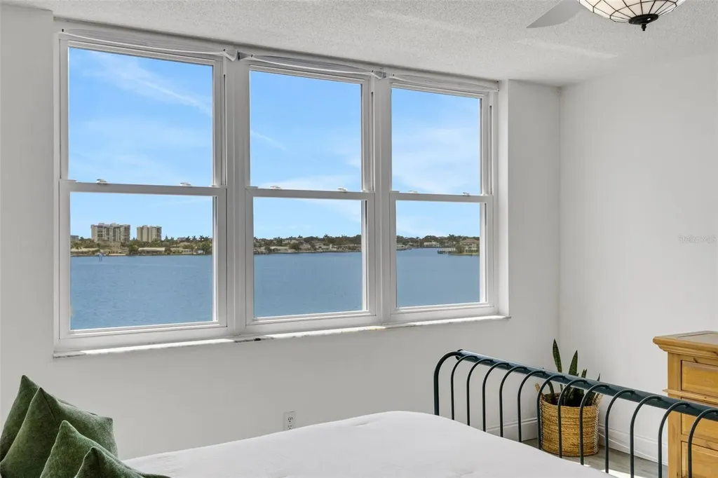 7665 Sun Island Drive S South Pasadena FL 33707