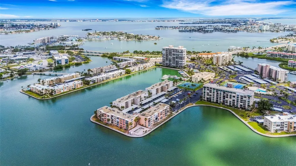 7665 Sun Island Drive S South Pasadena FL 33707