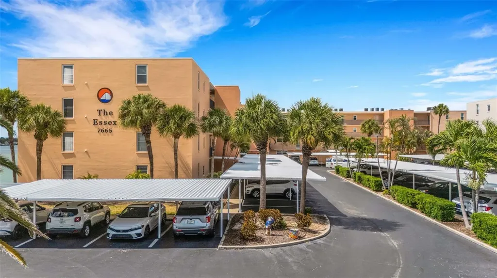 7665 Sun Island Drive S South Pasadena FL 33707