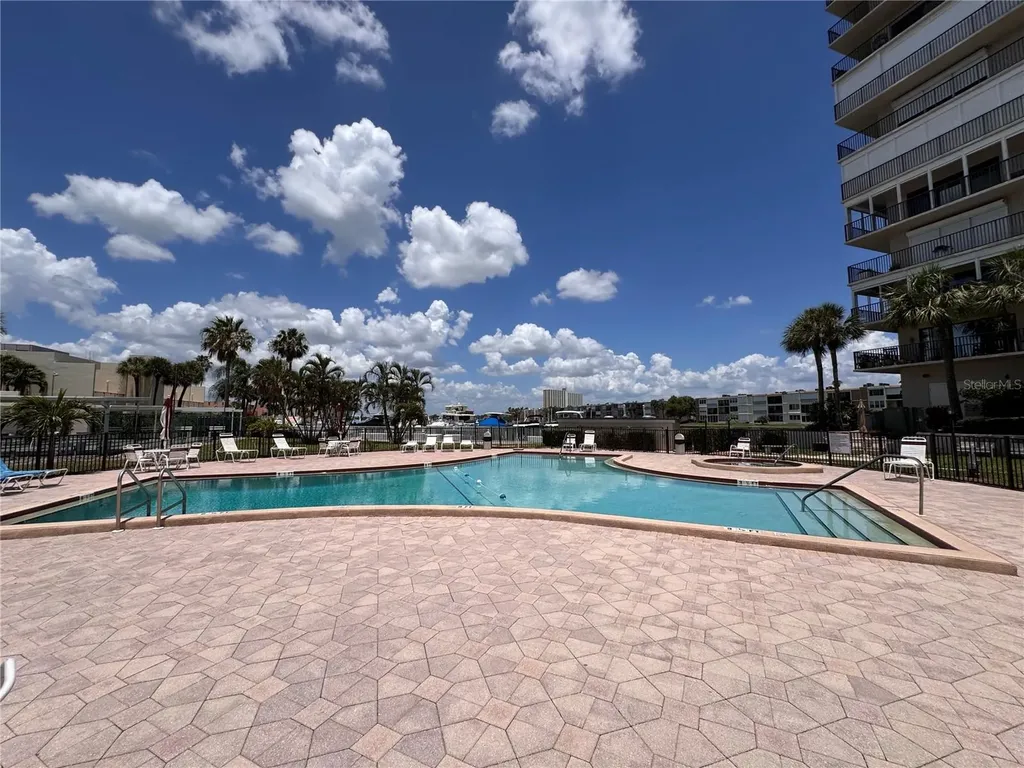 7665 Sun Island Drive S South Pasadena FL 33707