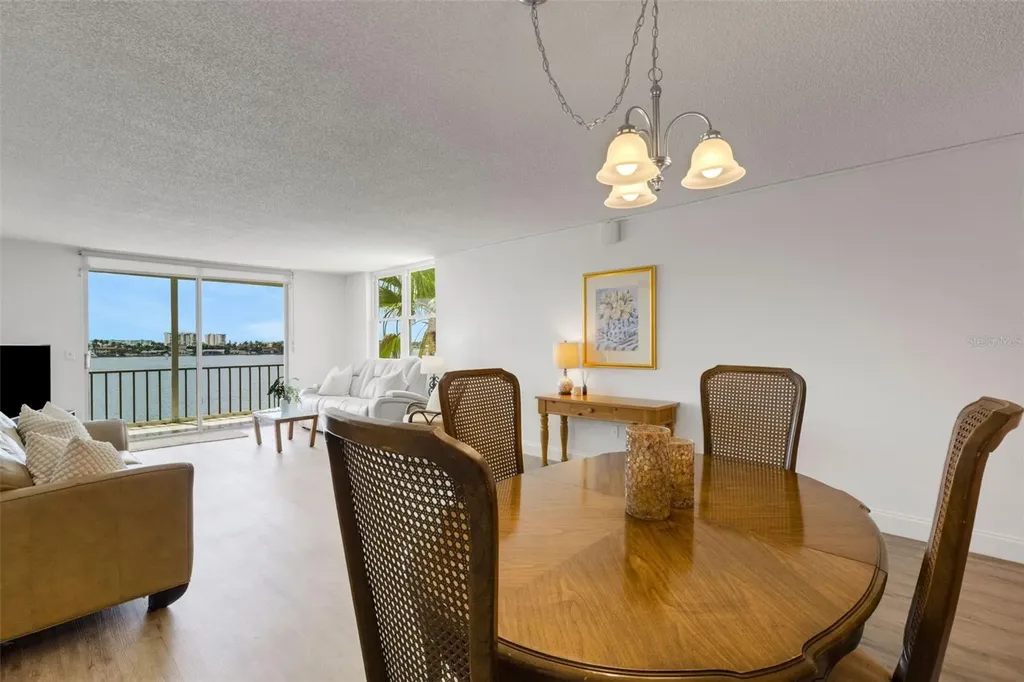 7665 Sun Island Drive S South Pasadena FL 33707