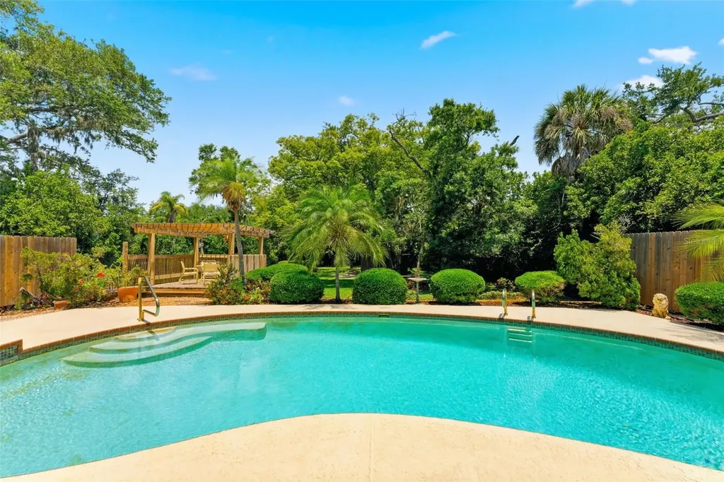 3644 Enterprise Road E Safety Harbor FL 34695