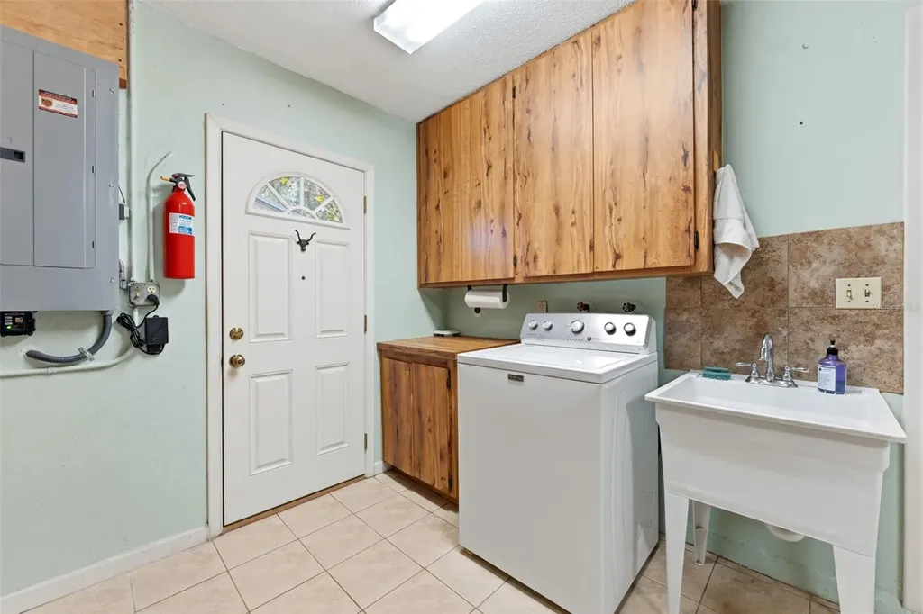 3644 Enterprise Road E Safety Harbor FL 34695