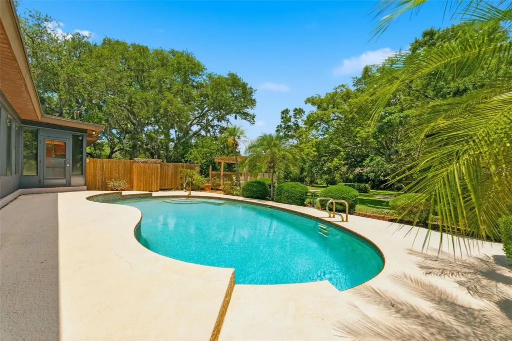 3644 Enterprise Road E Safety Harbor FL 34695
