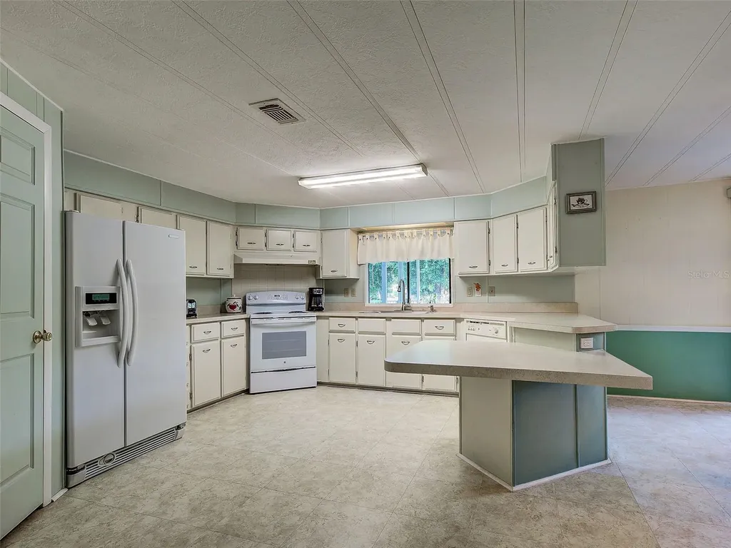 3331 Goldfinch Lane Englewood FL 34224