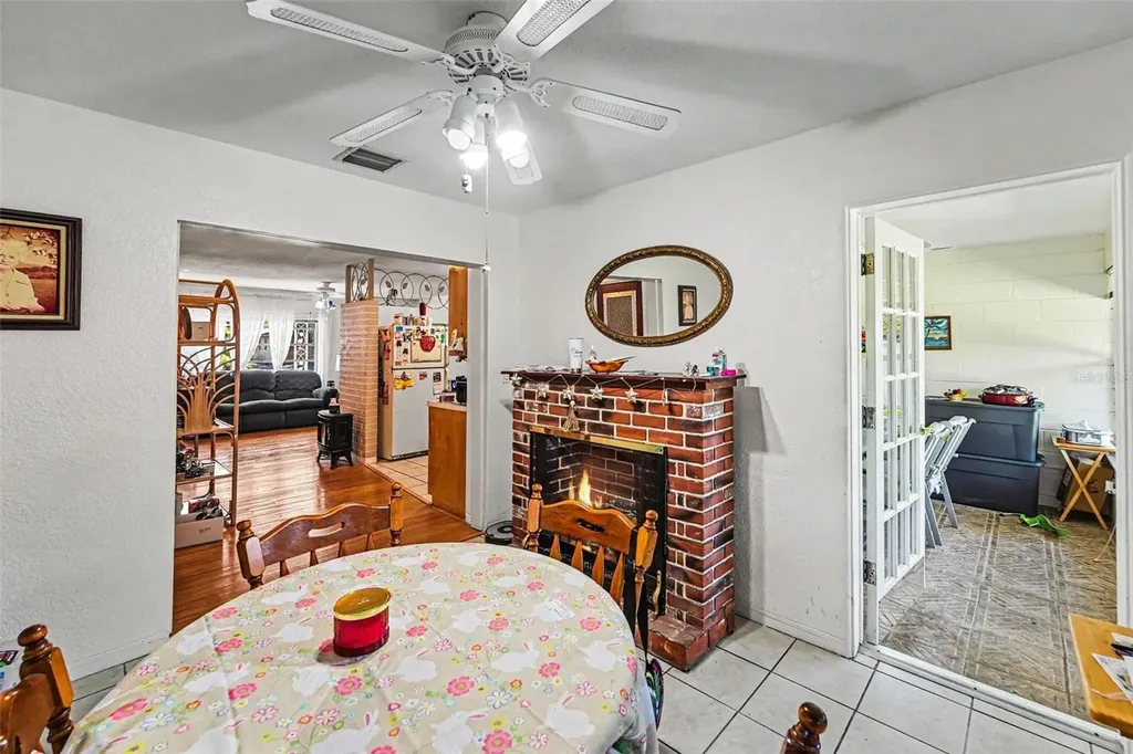 4040 19th St N St Petersburg FL 33714