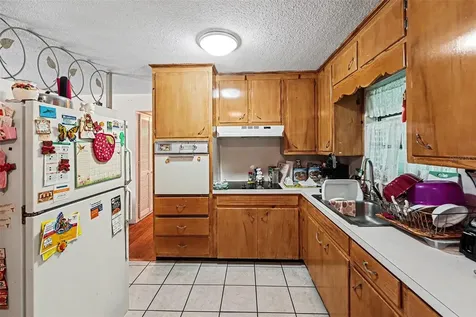 4040 19th St N St Petersburg FL 33714