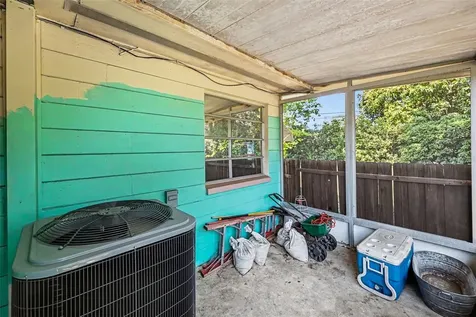 4040 19th St N St Petersburg FL 33714