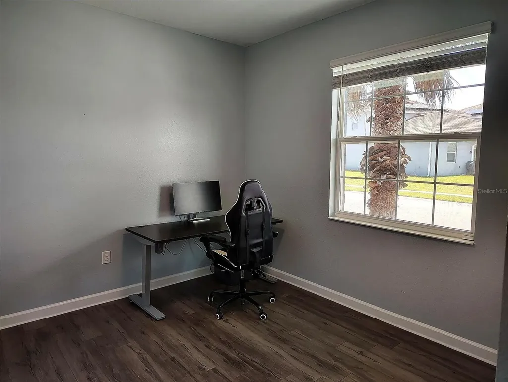1047 Oak Bluff Drive Davenport FL 33837