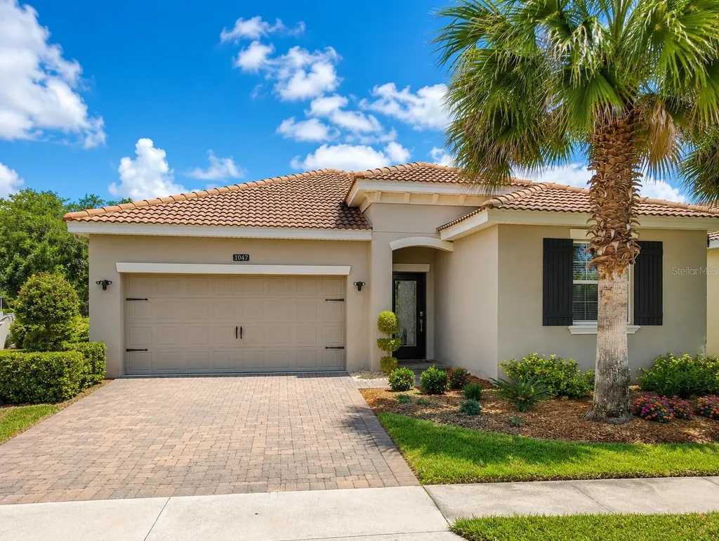 1047 Oak Bluff Drive Davenport FL 33837