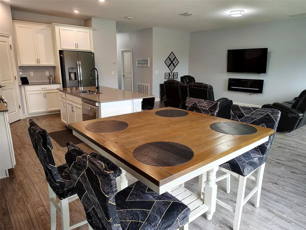 1047 Oak Bluff Drive Davenport FL 33837