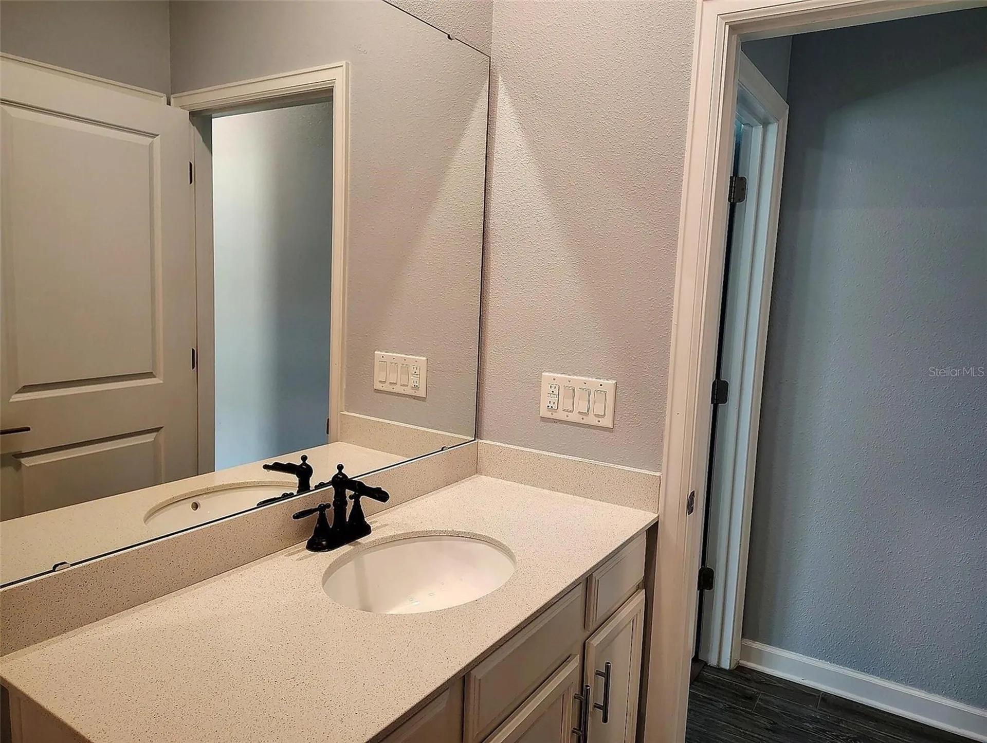 1047 Oak Bluff Drive Davenport FL 33837