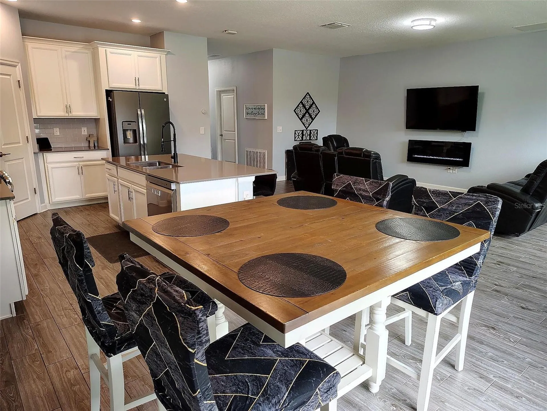 1047 Oak Bluff Drive Davenport FL 33837