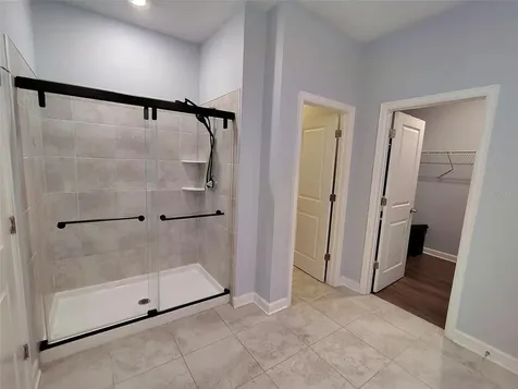 1047 Oak Bluff Drive Davenport FL 33837