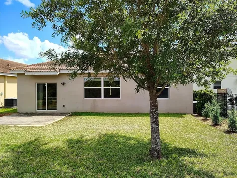 1047 Oak Bluff Drive Davenport FL 33837