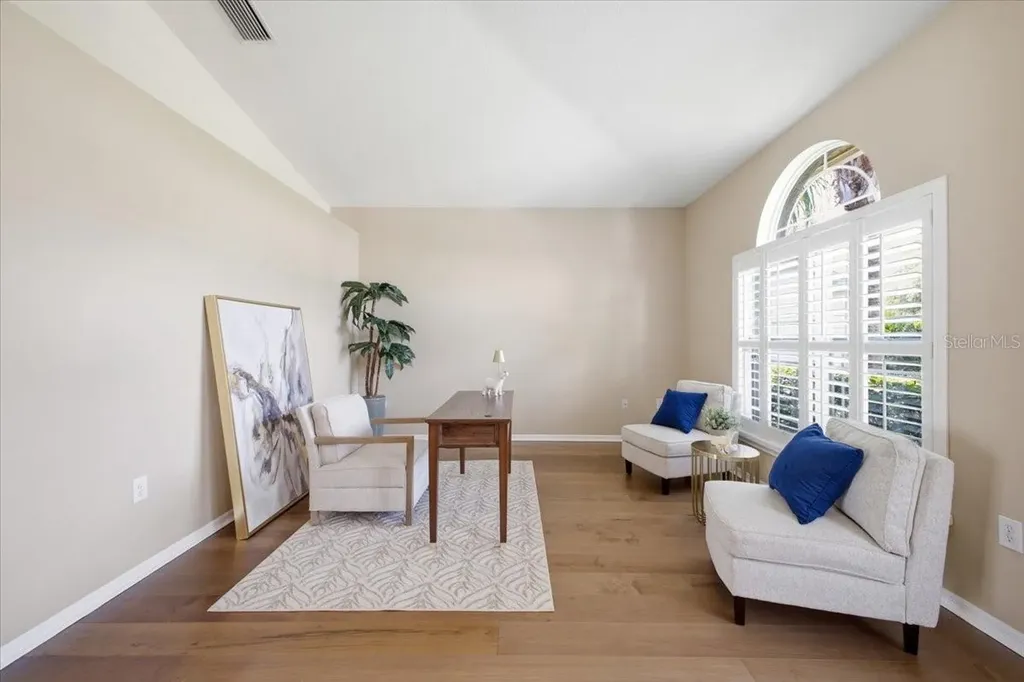 2726 Valencia Grove Drive Valrico FL 33596