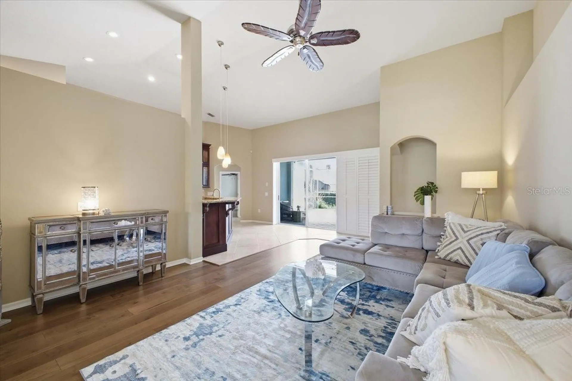 2726 Valencia Grove Drive Valrico FL 33596