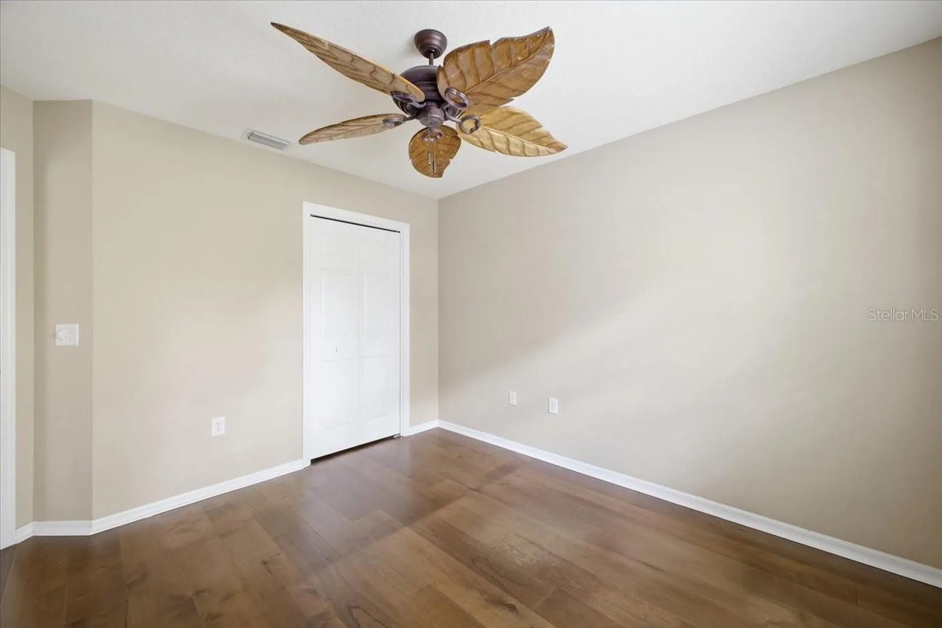 2726 Valencia Grove Drive Valrico FL 33596