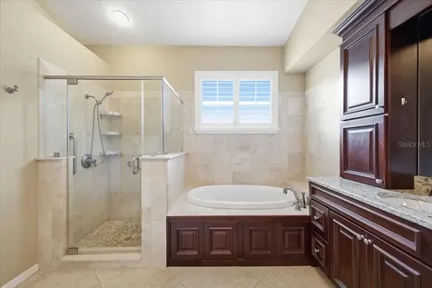 2726 Valencia Grove Drive Valrico FL 33596