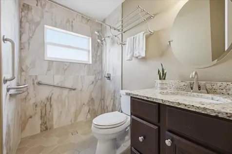 2726 Valencia Grove Drive Valrico FL 33596