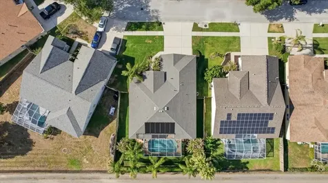 2726 Valencia Grove Drive Valrico FL 33596
