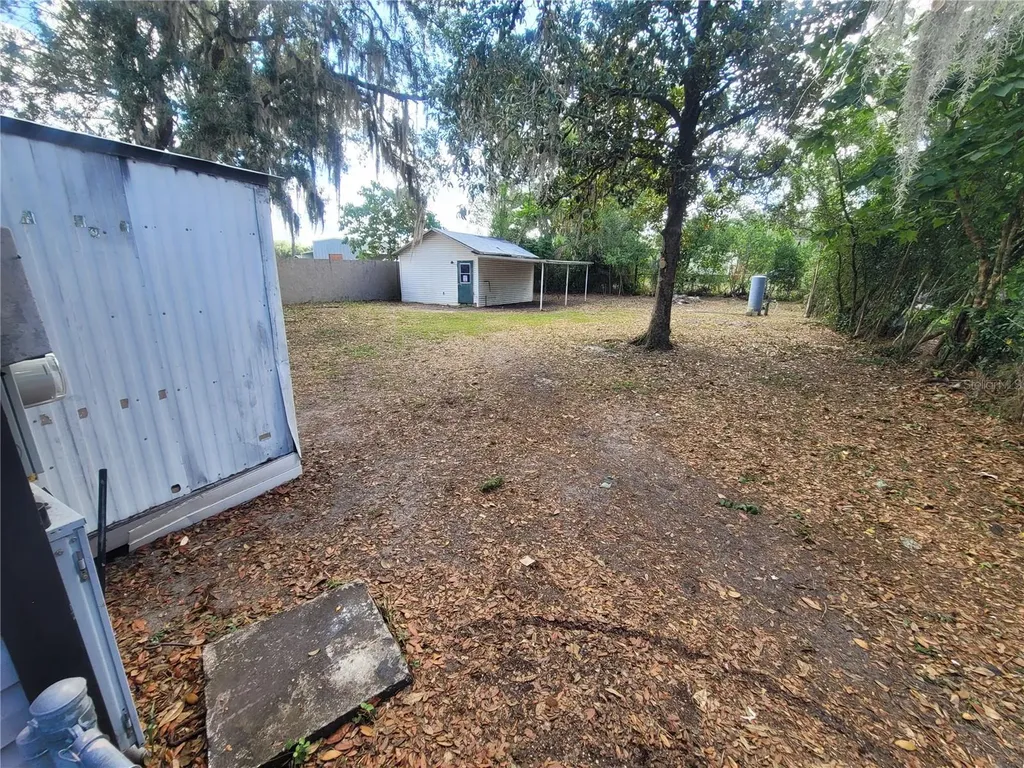 2831 N Valrico Road Seffner FL 33584