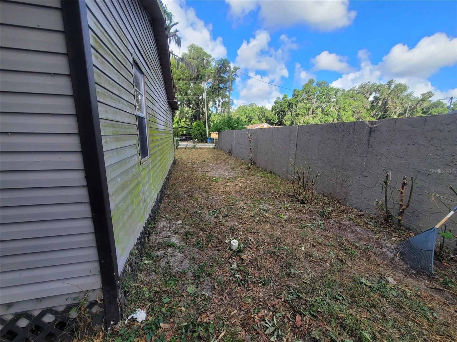 2831 N Valrico Road Seffner FL 33584