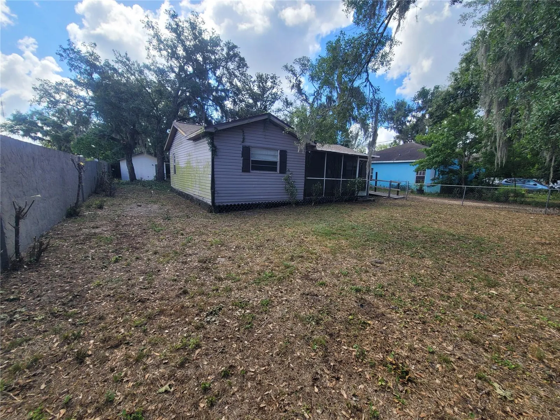 2831 N Valrico Road Seffner FL 33584
