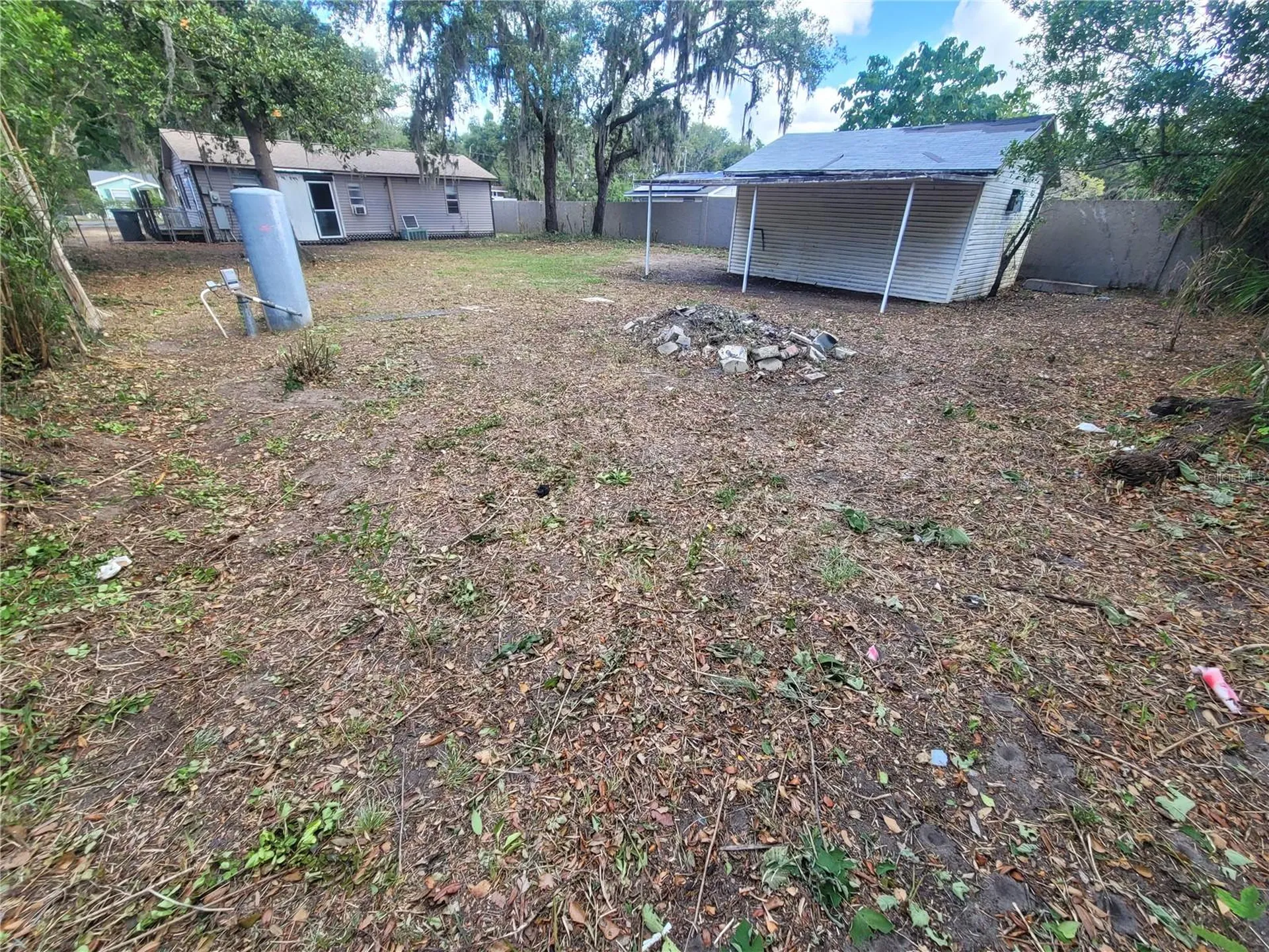 2831 N Valrico Road Seffner FL 33584