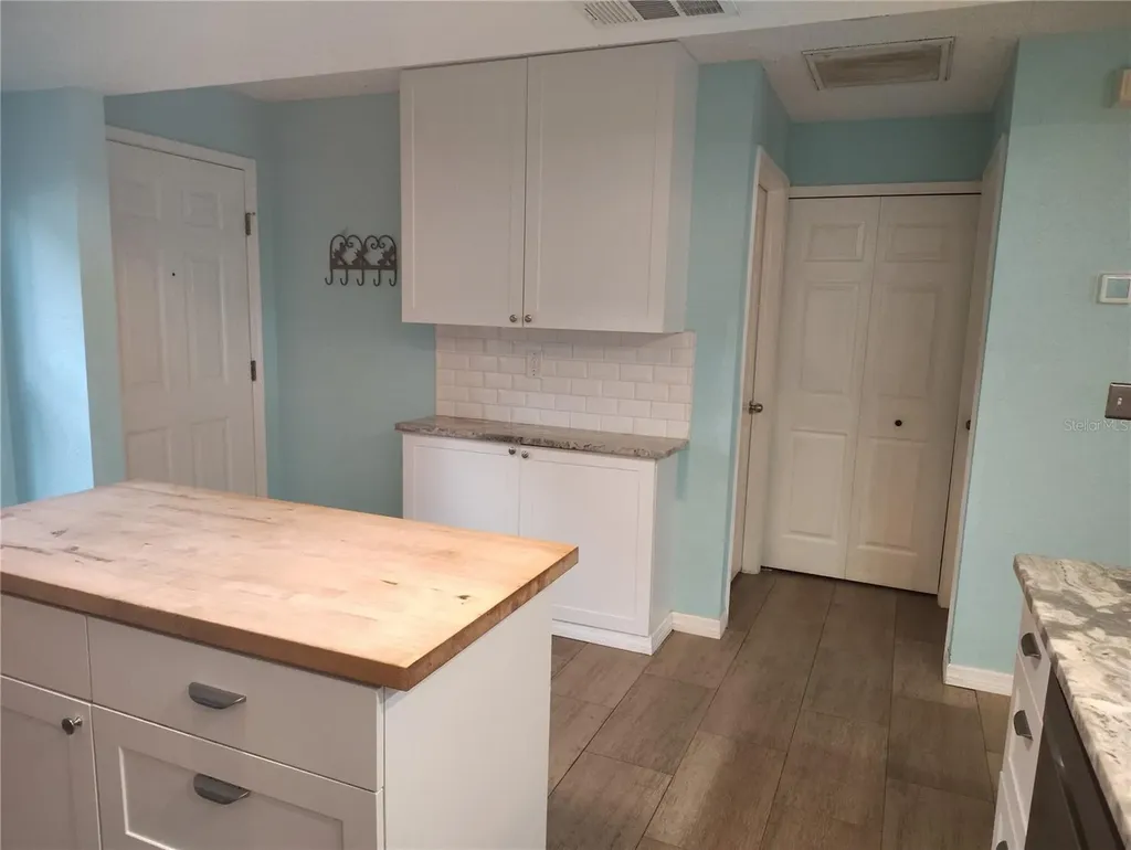 10853 43rd Street N Clearwater FL 33762