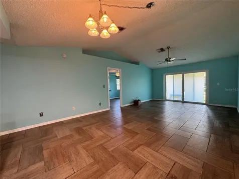 10853 43rd Street N Clearwater FL 33762