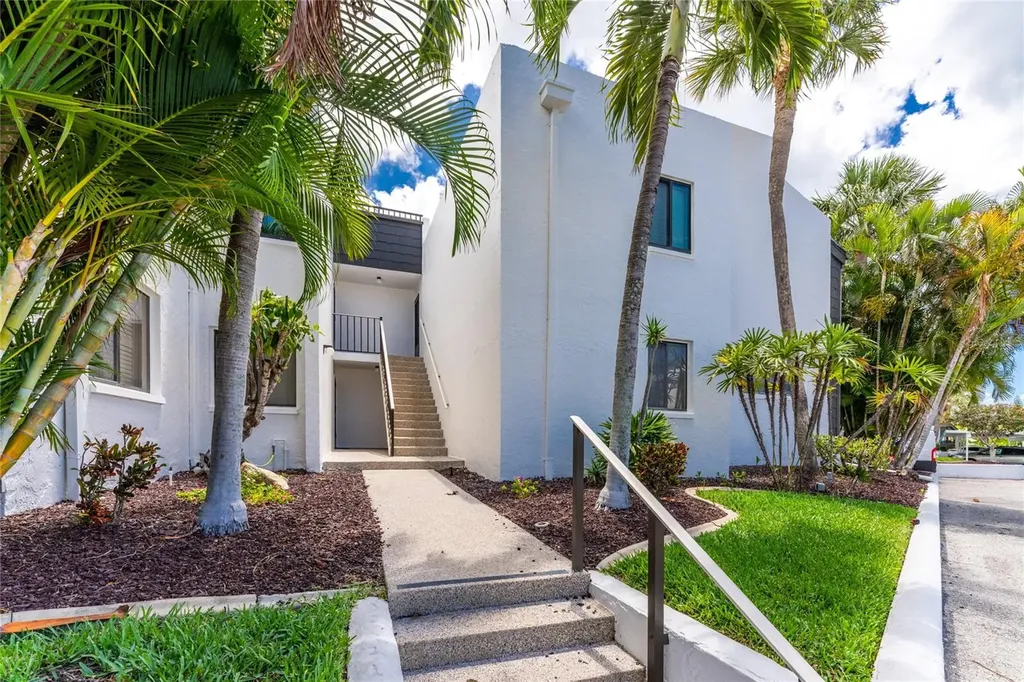 2955 N Beach Road Englewood FL 34223