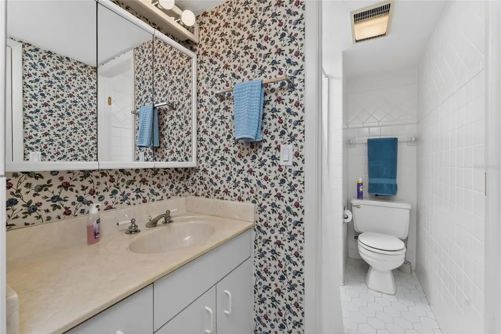 2955 N Beach Road Englewood FL 34223