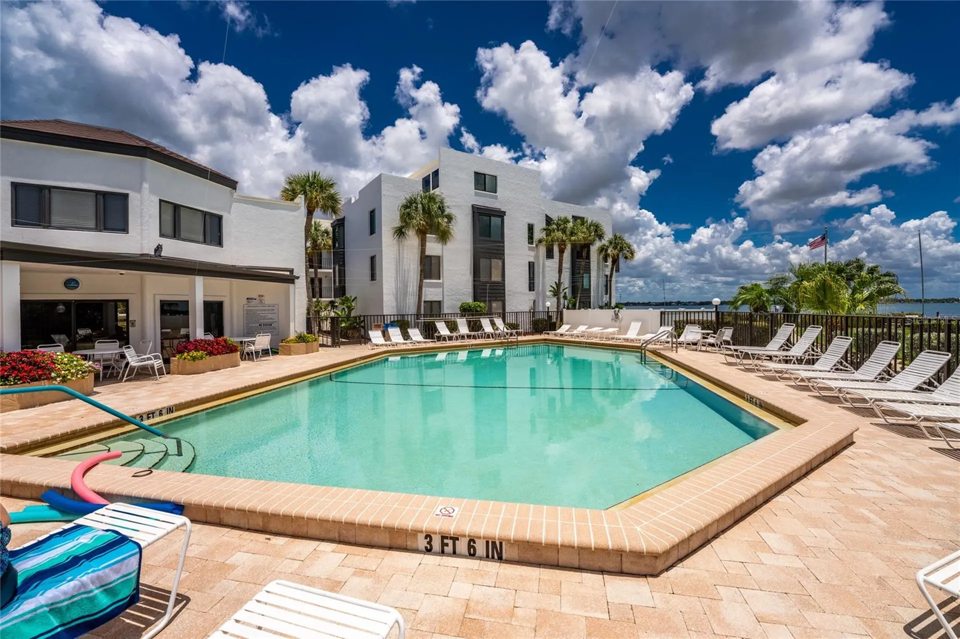 2955 N Beach Road Englewood FL 34223