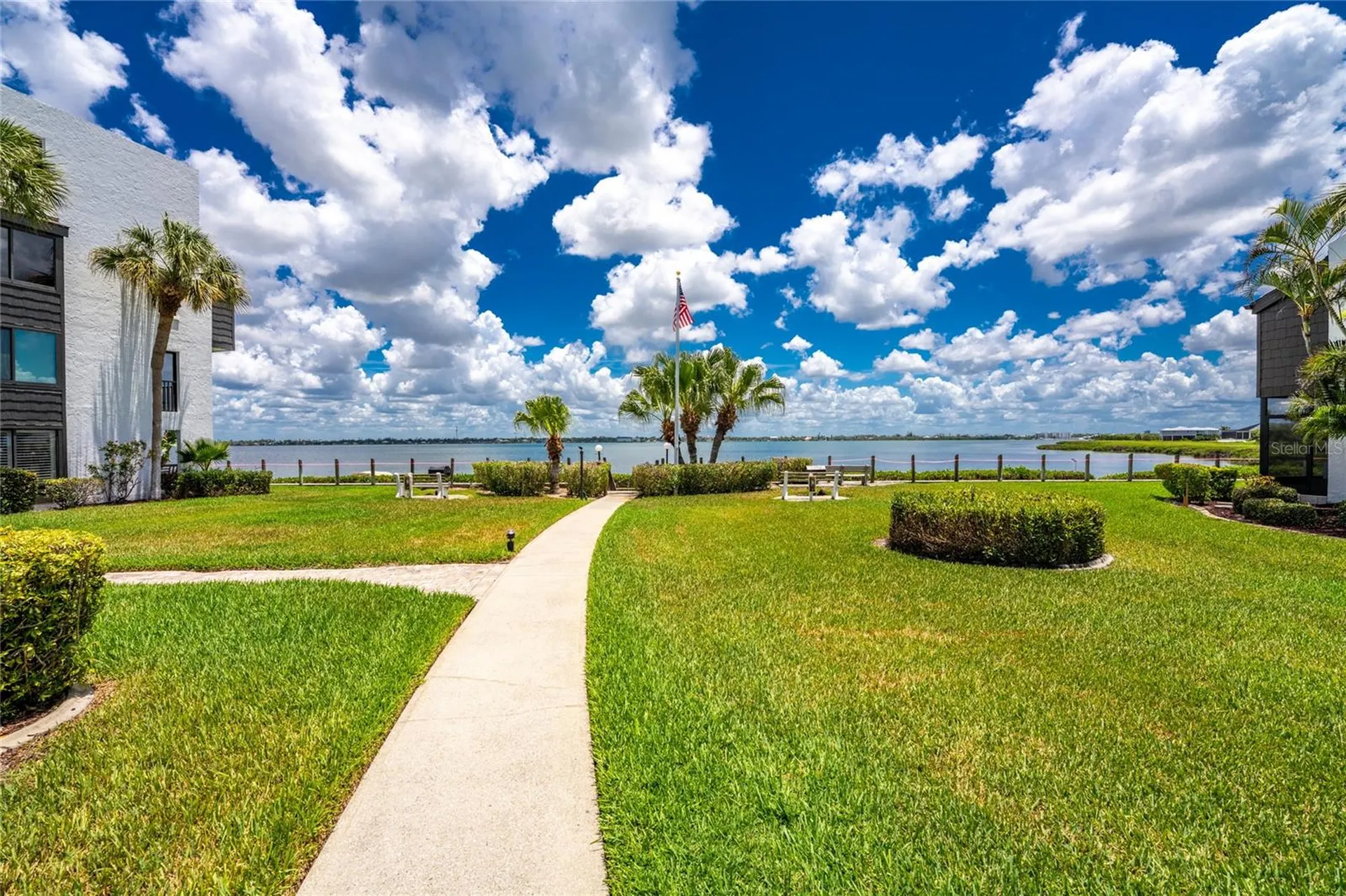 2955 N Beach Road Englewood FL 34223