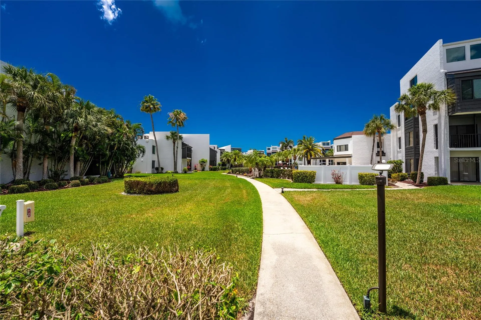 2955 N Beach Road Englewood FL 34223