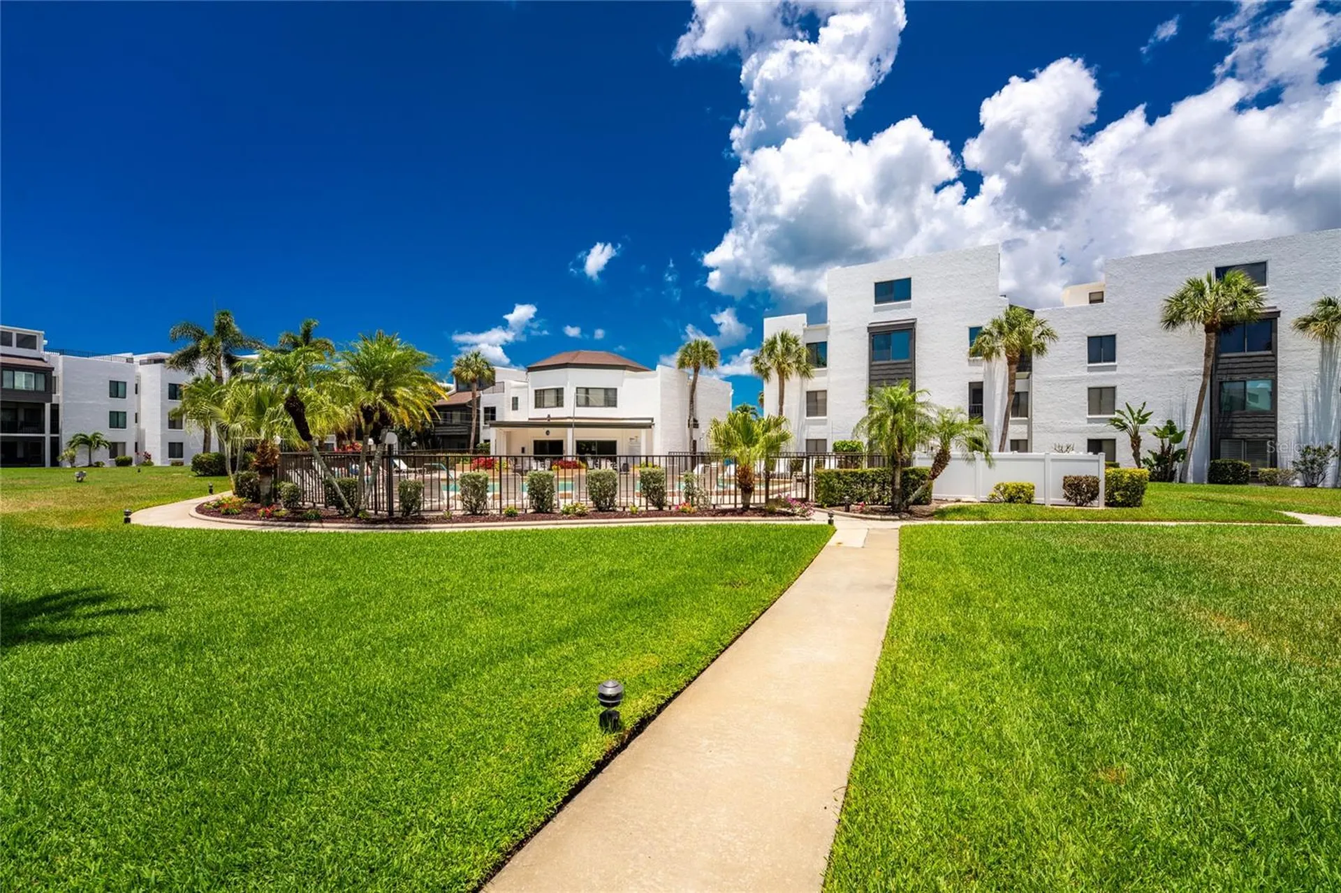 2955 N Beach Road Englewood FL 34223