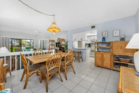 2955 N Beach Road Englewood FL 34223