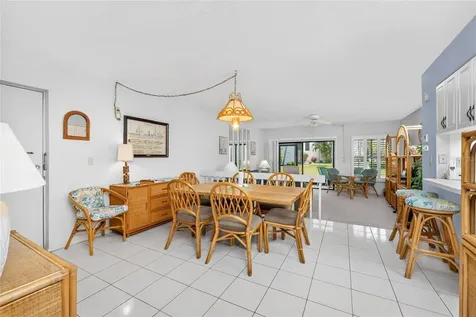 2955 N Beach Road Englewood FL 34223