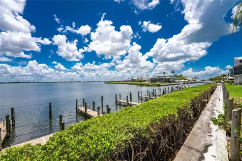 2955 N Beach Road Englewood FL 34223