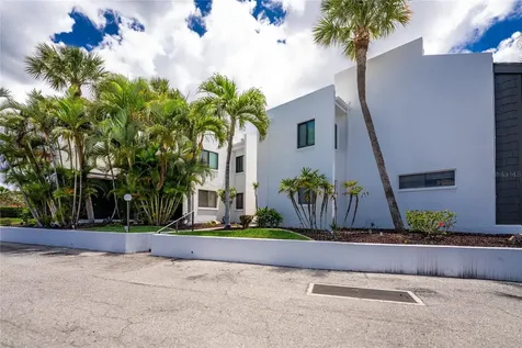 2955 N Beach Road Englewood FL 34223