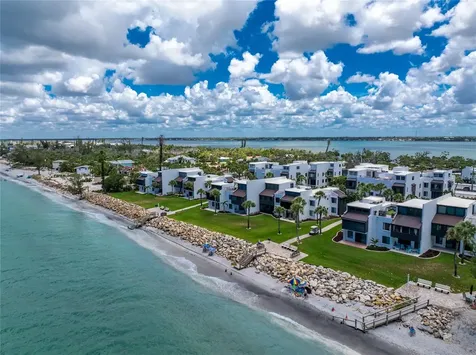 2955 N Beach Road Englewood FL 34223