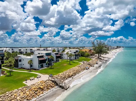 2955 N Beach Road Englewood FL 34223